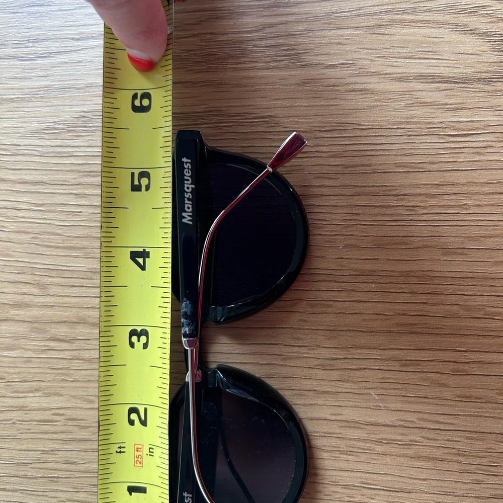 Marsquest Sunglasses. Black. 5.5 in Classic Round Frame
